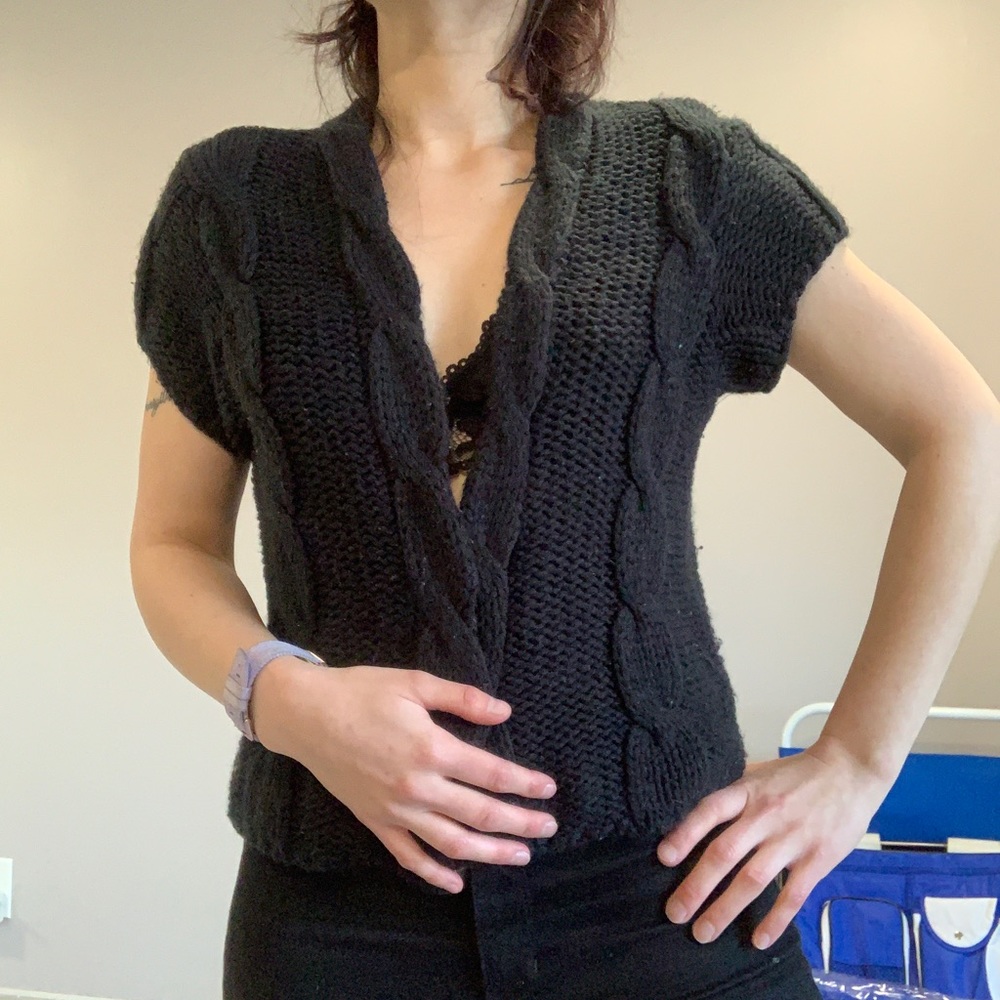 Black pullover - Picture 2 of 4